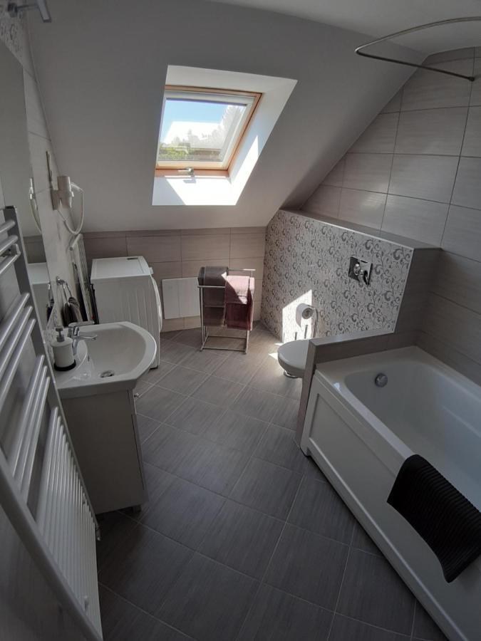 Profi Keco Apartman Balatonalmádi Dış mekan fotoğraf