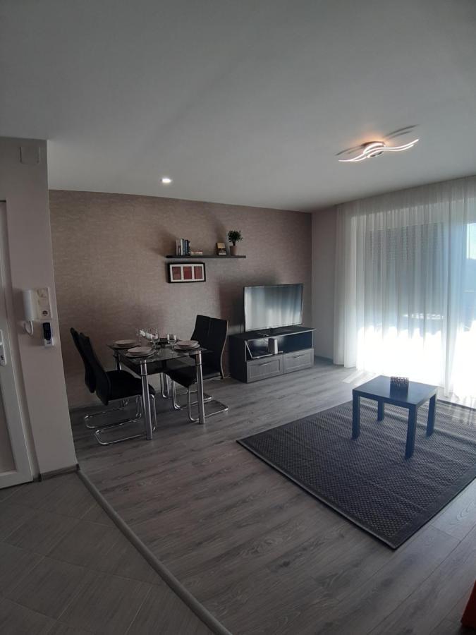 Profi Keco Apartman Balatonalmádi Dış mekan fotoğraf